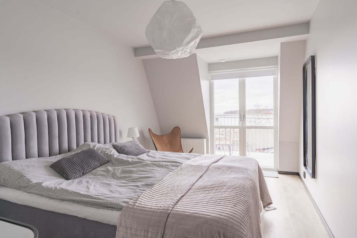 Seaview Grand Suite (1212) | 1 bedroom, hypo-allergenic bedding, individually furnished