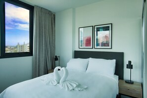 Iron/ironing board, WiFi, bed sheets