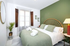 2 bedrooms, iron/ironing board, internet, bed sheets - Riad Alhambra 3 (granada)