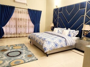 Rom – superior, 1 kingsize-seng, ikke-røyk | Strykejern/-brett, wi-fi (inkludert) og sengetøy