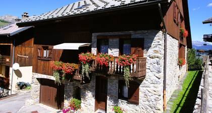 La LauziĂšre 3-room apartment 55 m2 200 m from the free bus stop and 300 m from the ski lift