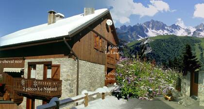 La Lauzière 3-room apartment 55 m2 200 m from the free bus stop and 300 m from the ski lift