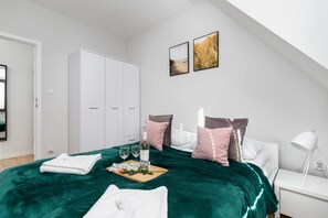1 bedroom, iron/ironing board, WiFi, bed sheets