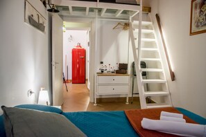 2 室のベッドルーム、アイロン / アイロン台、旅行用ベビーベッド、WiFi (無料)