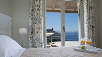 3 slaapkamers, een kluis op de kamer, een strijkplank/strijkijzer