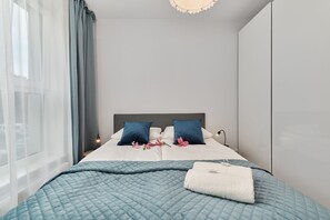 1 habitación, tabla de planchar con plancha, cuna de viaje y wifi 