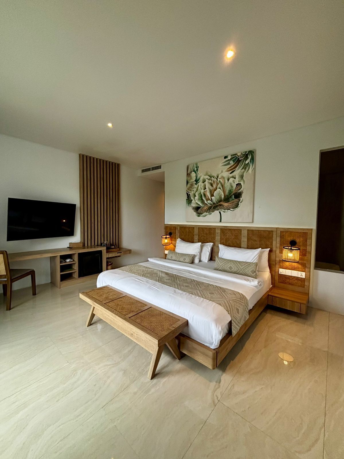 Grand tweepersoonskamer | Luxe beddengoed, bedden met traagschuimmatras, een kluis op de kamer