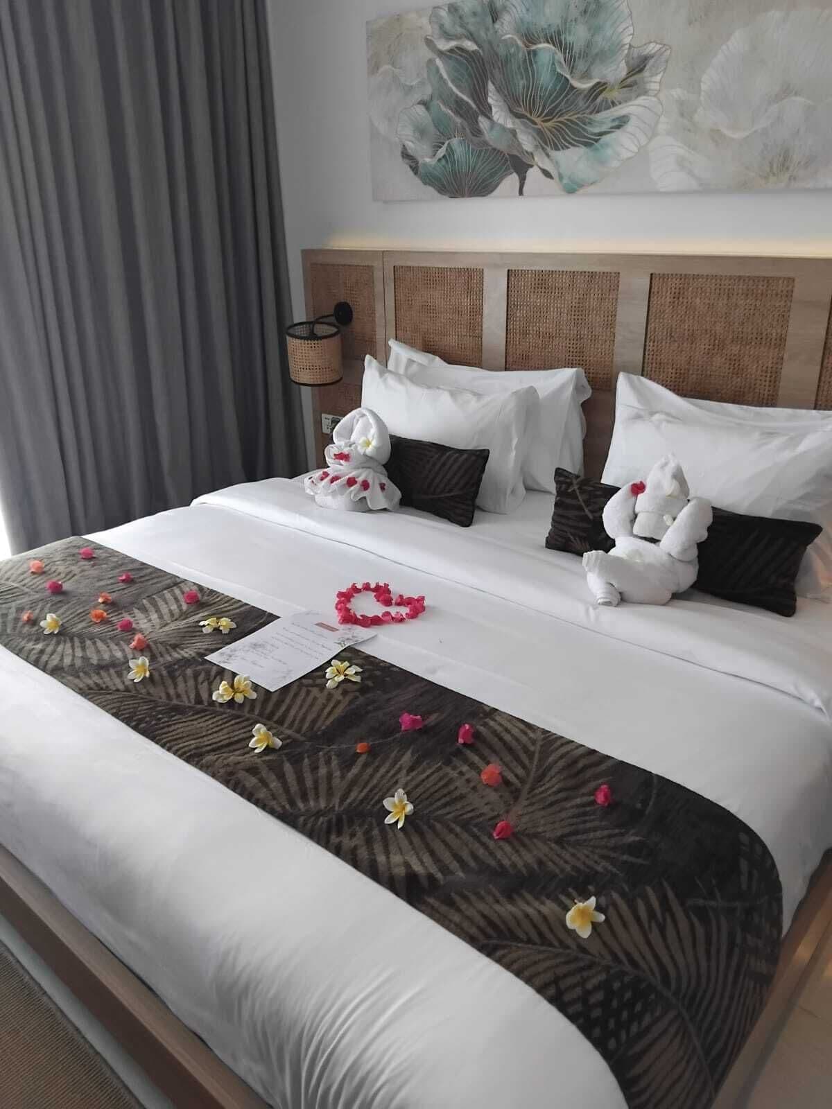 Ropa de cama de alta calidad, colchones viscoelásticos, caja fuerte