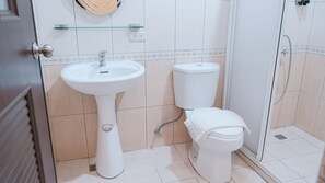 Regadera, regadera con hidromasaje, amenidades de baño gratuitas 