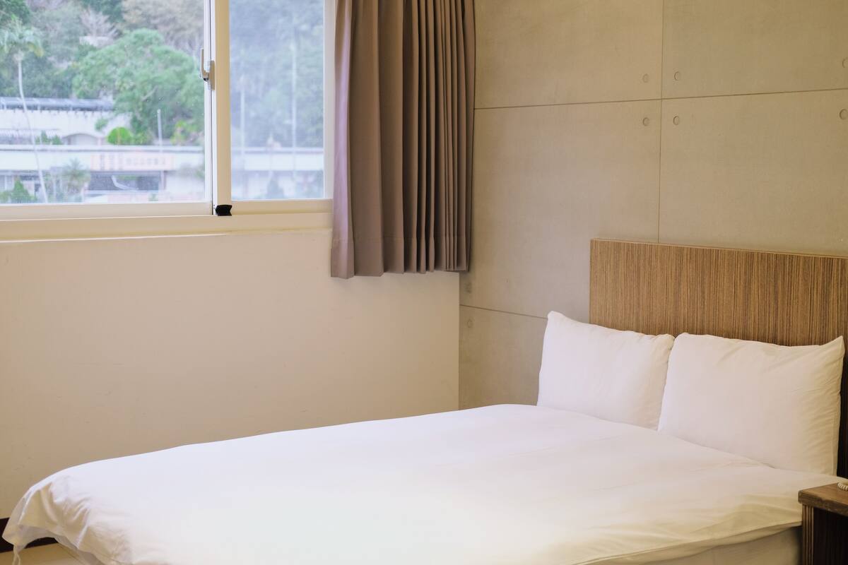 Habitación doble Elite, para no fumadores, vista a la montaña | Wifi gratis y ropa de cama