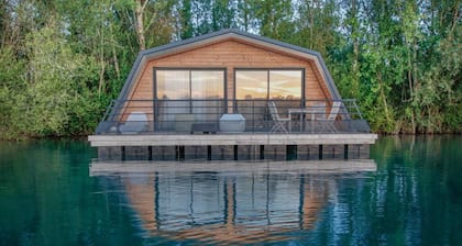 Floating house / Houseboat ★ Baurechinsolite