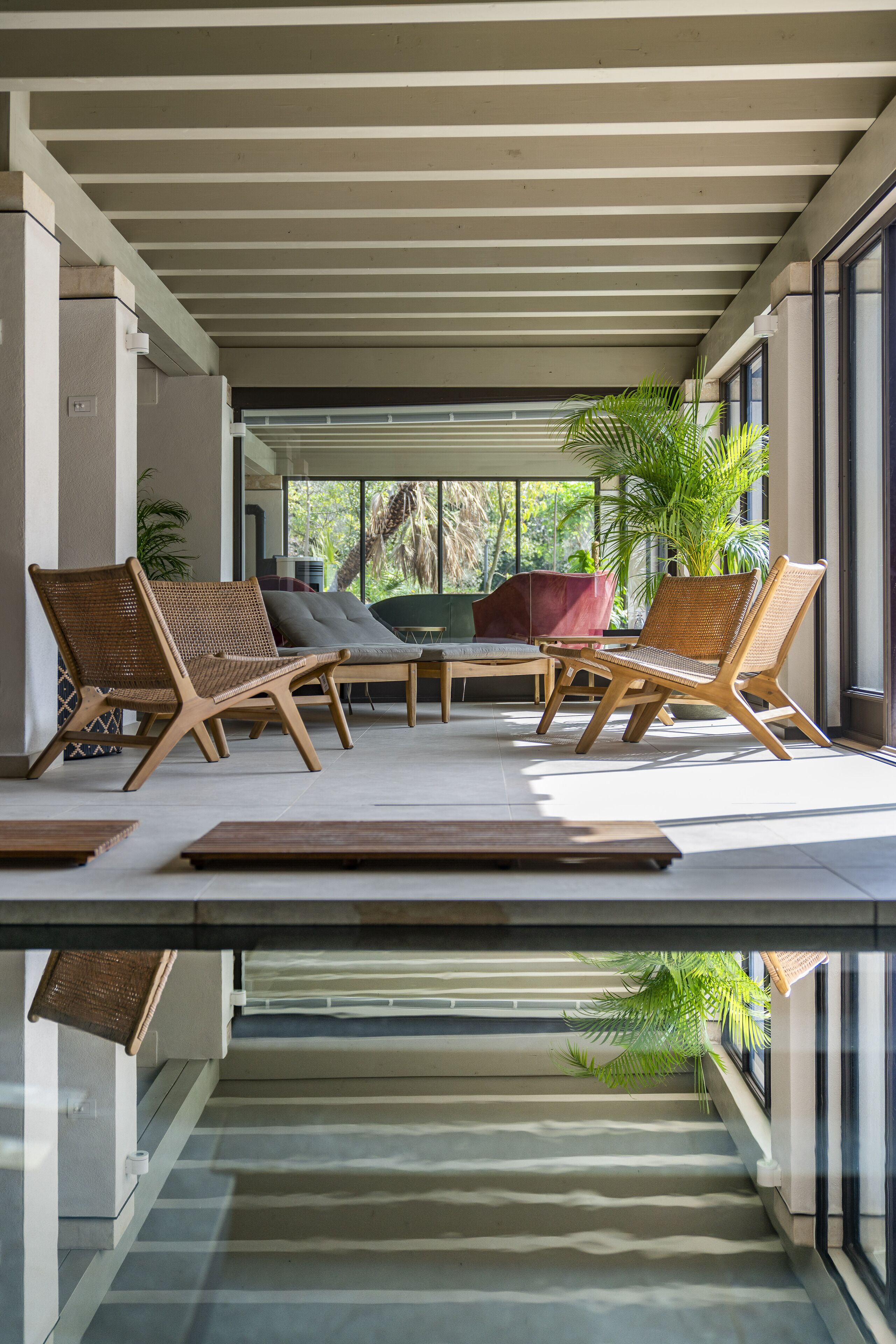 علاجات للجسم، العلاج بالروائح العطرية، علاجات الأيورفيديك، جلسات تدليك