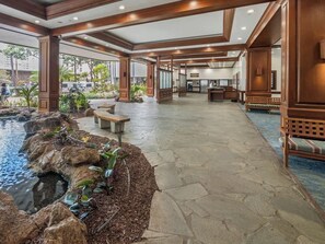 Spa - High-rise condo w/ lanai & ocean views (Honolulu)