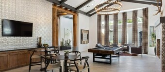 CozySuites at Chandler