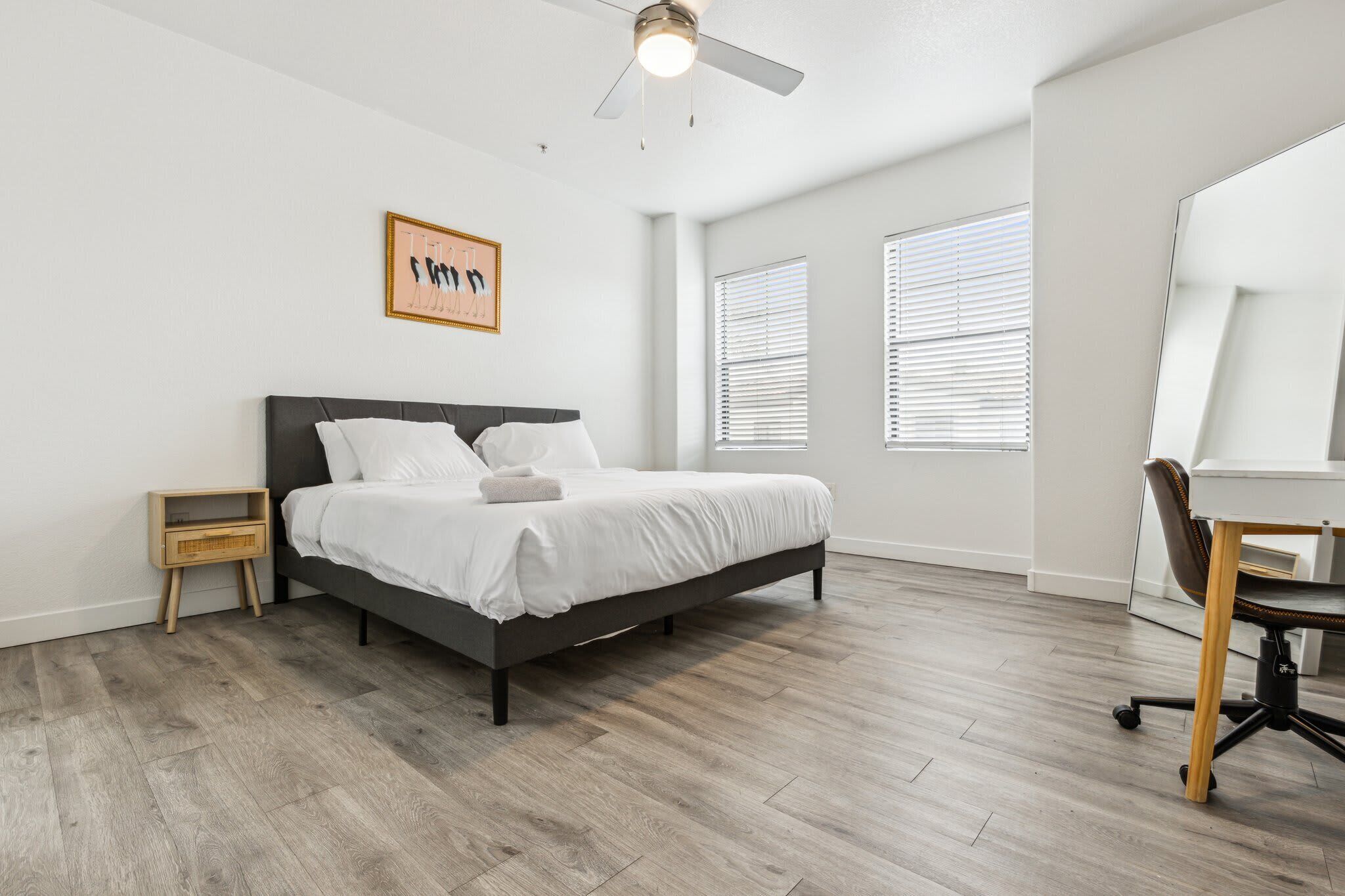 Deluxe Apartment | 1 bedroom, laptop workspace, iron/ironing board, free WiFi