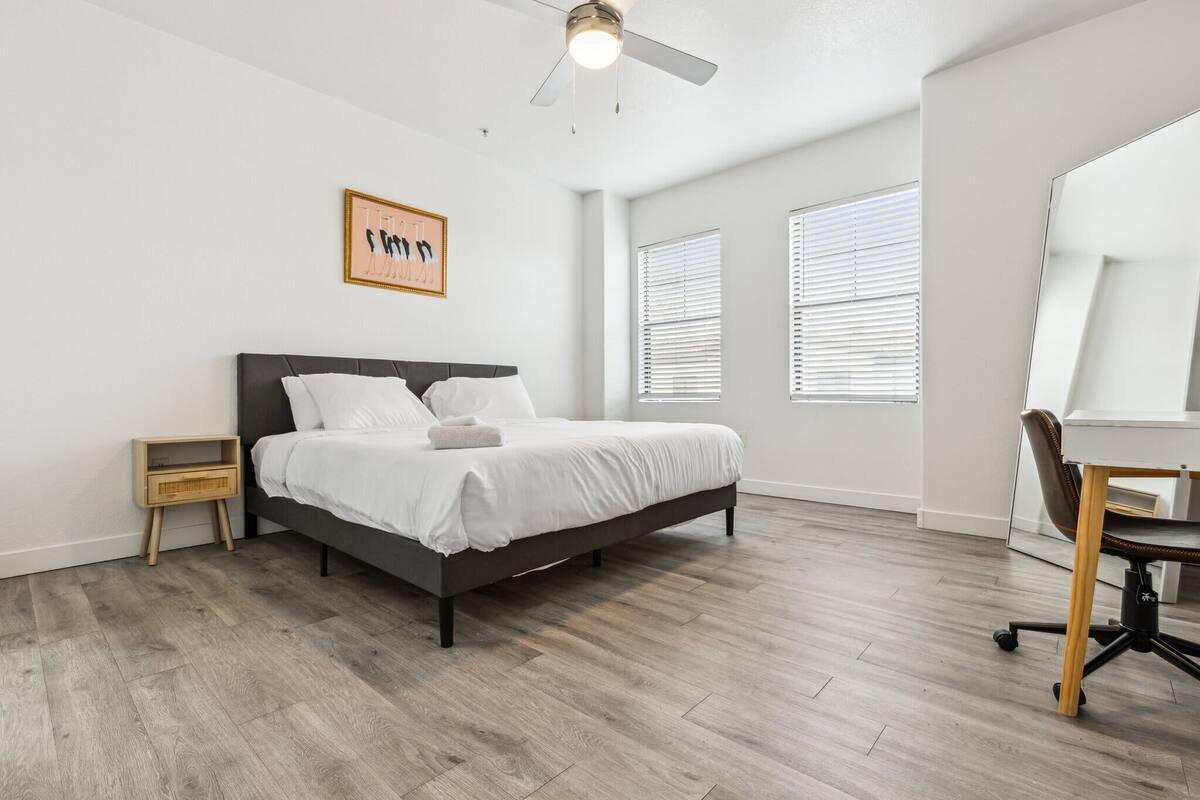 Deluxe Apartment
