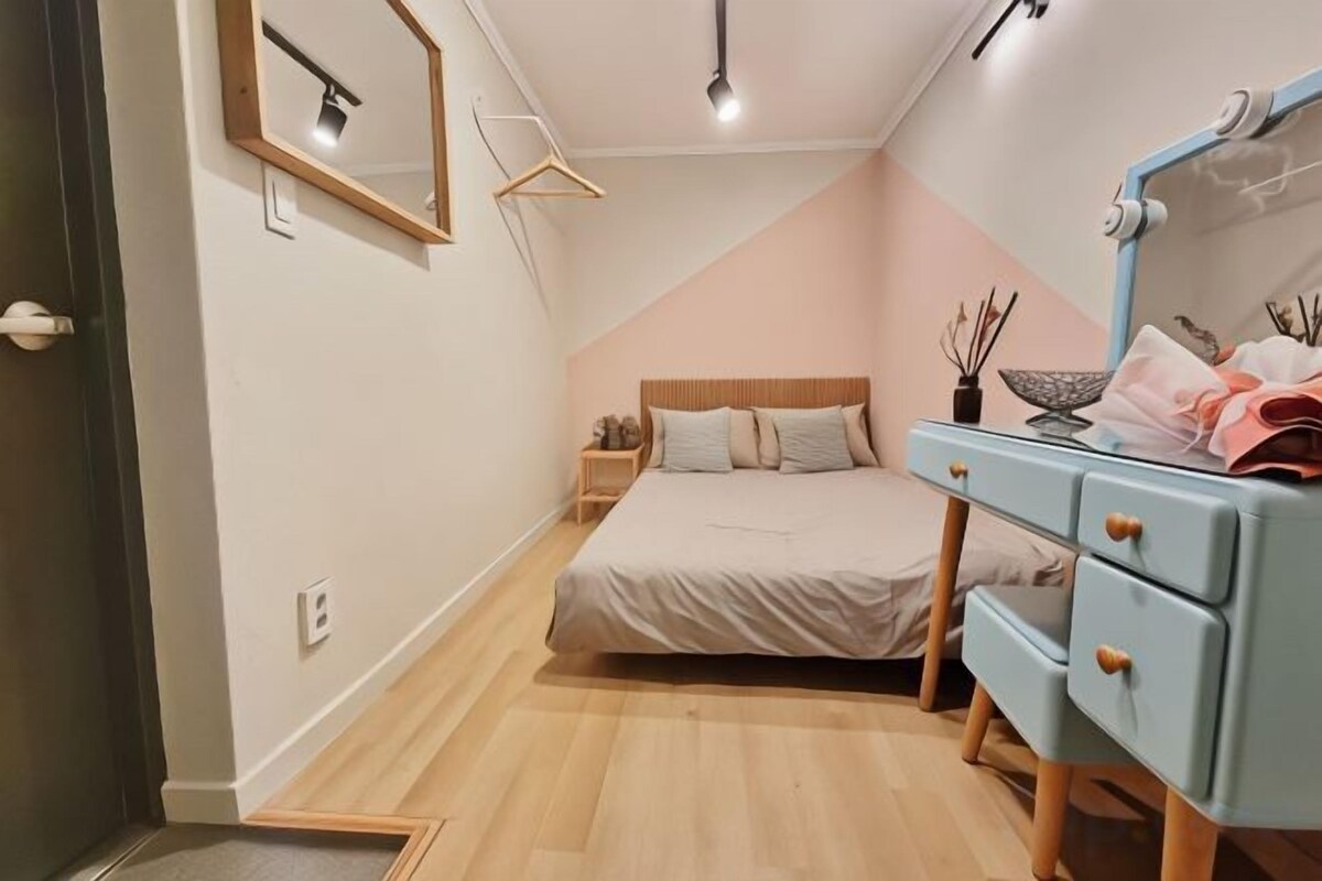 Hochwertige Bettwaren, Betten mit Memory-Foam-Matratzen