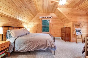 4 bedrooms, travel crib, free WiFi, bed sheets