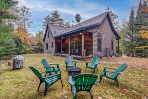 Terrace/patio - Evergreen Escape  | 4 Bed, 3.5 Bath (Bethel)