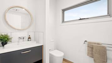 Bañera, secador de pelo