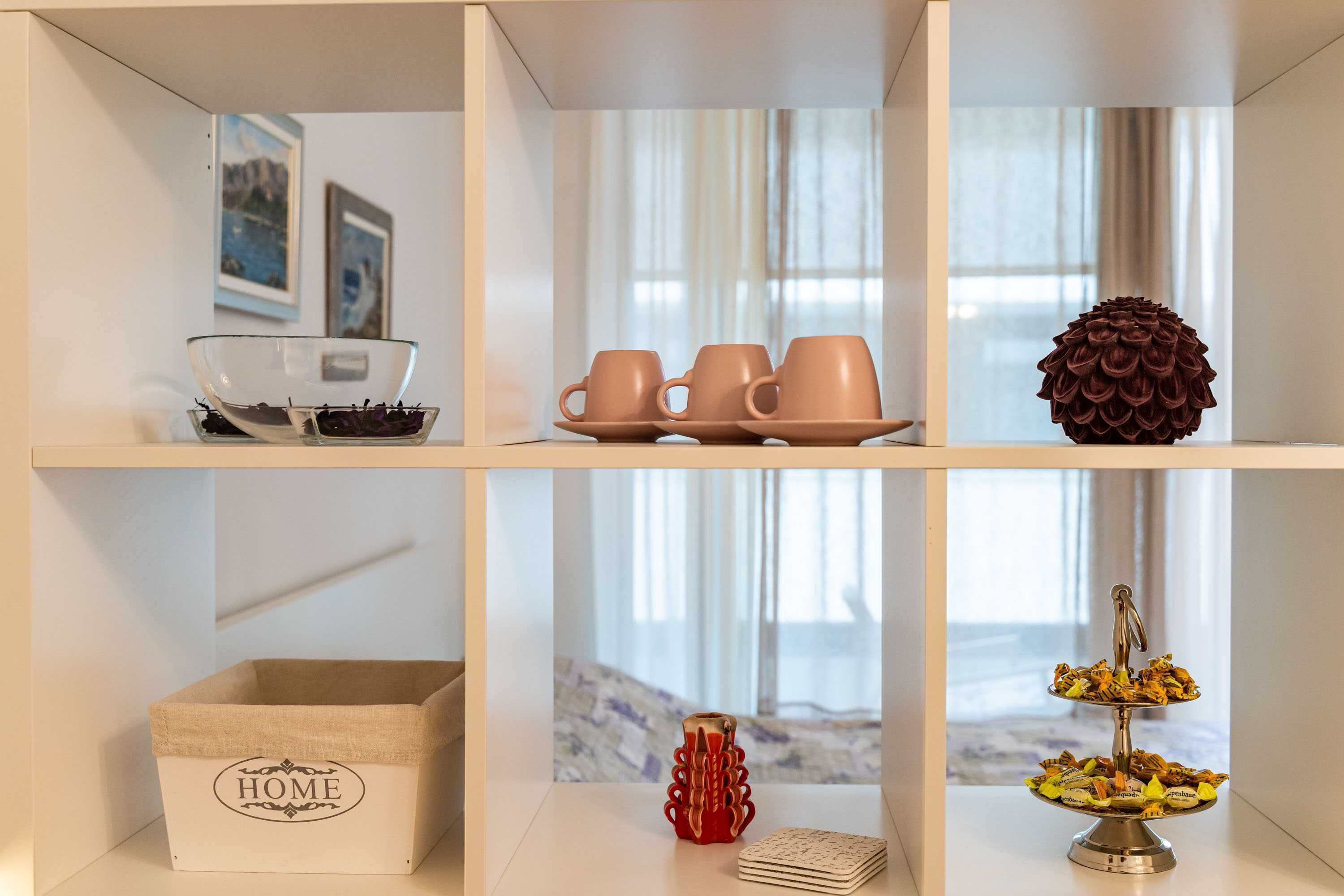 Monolocale (Studio Apartment with Balcony) | Dettaglio interni