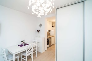 Studio (Studio Apartment with Balcony) | Living room | TV - Apartment Lenka (Dubrovnik)