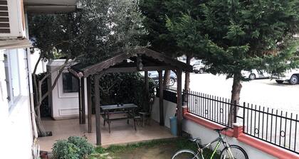 Arya Hotel