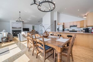 Dining - Luxury Lakefront Retreat - 'The Aida' | Serene and Chic (Northern Bruce Peninsula)