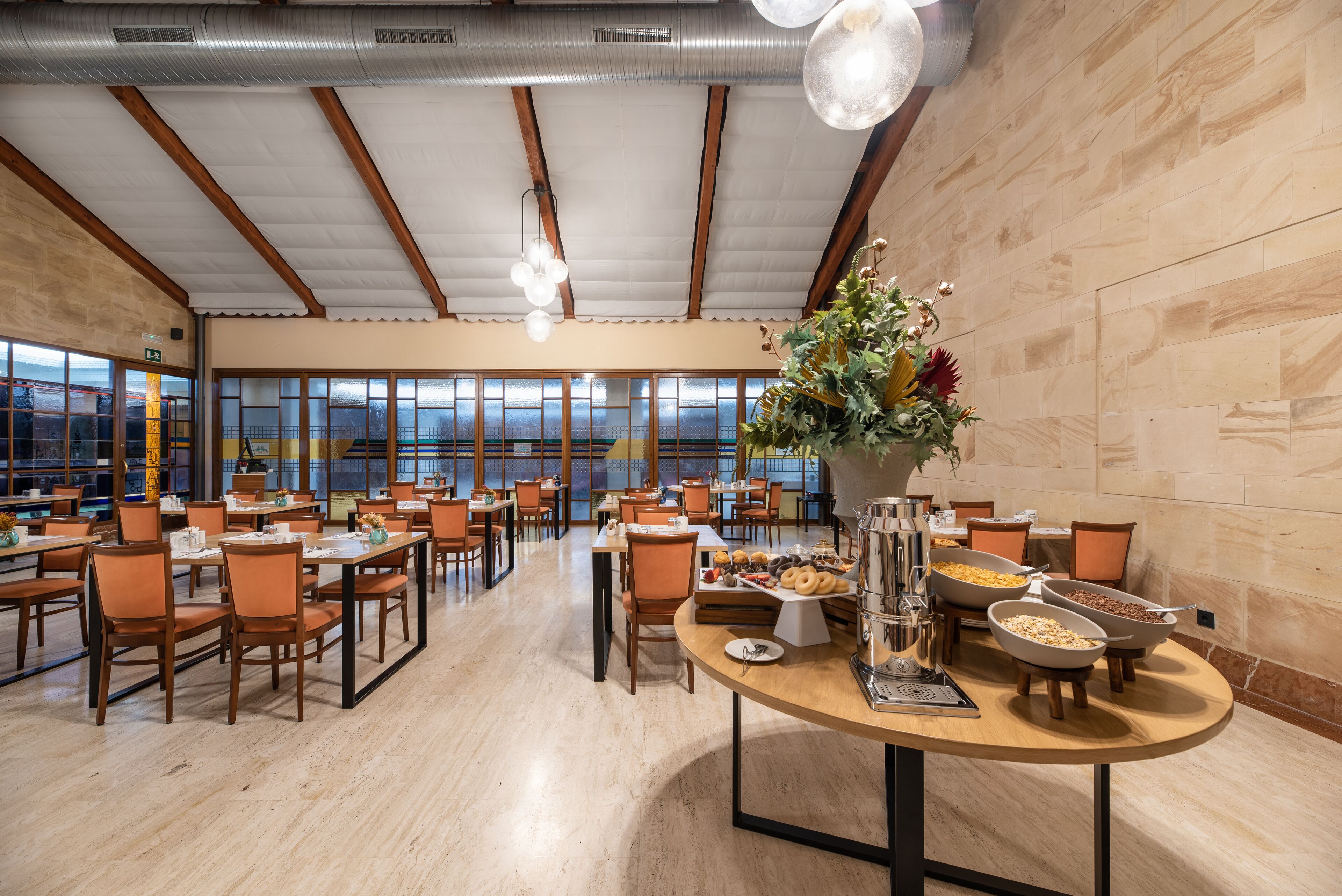 Daily buffet breakfast (EUR 10.00 per person)