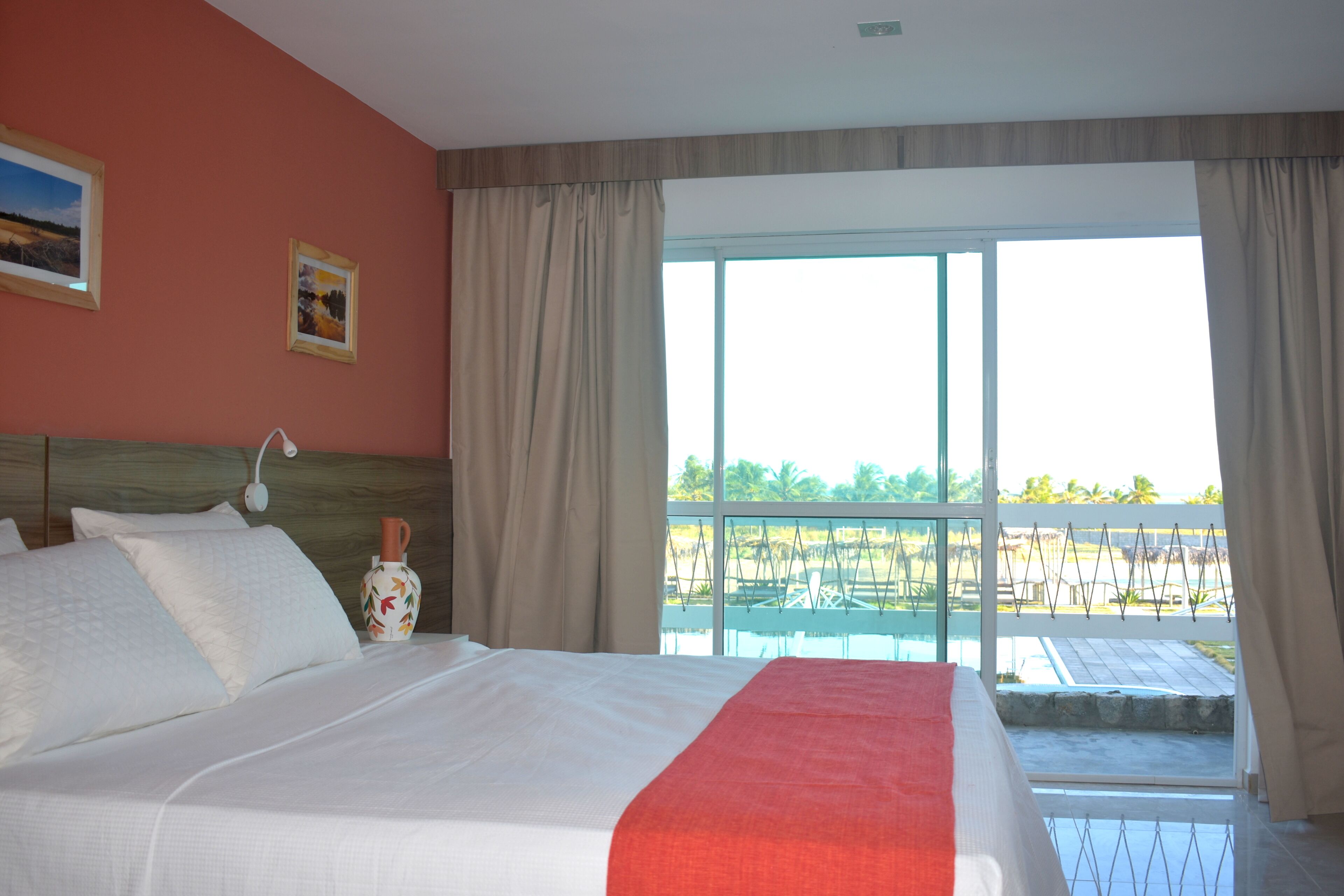 Quarto superior, vista para o mar | Roupas de cama antialérgicas, camas com colchões pillow-top