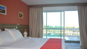 Quarto superior, vista para o mar | Roupas de cama antialérgicas, camas com colchões pillow-top