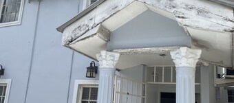 Caribbean townhouse