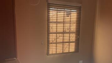 2 bedrooms, in-room safe, iron/ironing board, free WiFi