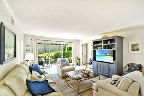 Smart TV - Sea Palms Colony - 2 bed/2 bath ground level condo- Pup Friendly (St. Simons Island)