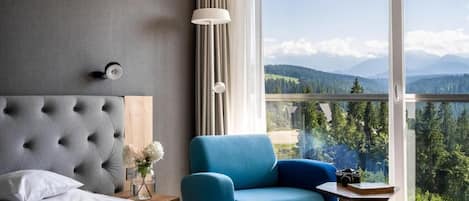In-room safe, iron/ironing board, free WiFi