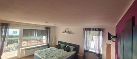 4 Schlafzimmer, Schreibtisch, kostenloses WLAN, Bettwäsche