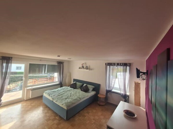 4 Schlafzimmer, Schreibtisch, kostenloses WLAN, Bettwäsche