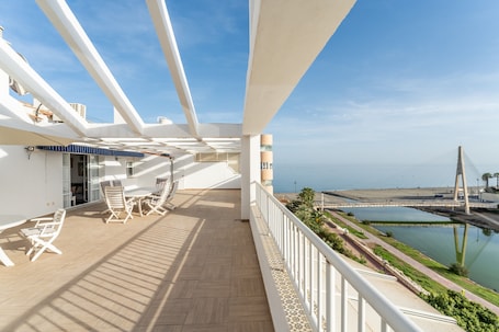 Terrace/patio. Apartment "Ático Castillo" with Sea View, Shared Pool & Wi-Fi