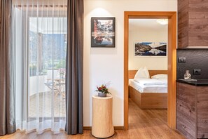 2 bedrooms, free WiFi, bed sheets - Apartment "Villa Erina C3" with Mountain View, Terrace & Wi-Fi (Ortisei)