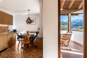 Dining - Apartment "Villa Erina A" with Mountain View, Terrace & Wi-Fi (Ortisei)