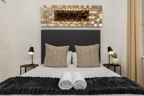 Exclusive Apartment | 1 bedroom, in-room safe, laptop workspace, iron/ironing board - C704 Mandela Rhodes (Cape Town)