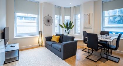 Modern Apartment Ipswich near Christchurch Park, Ipswich Waterfront by Sojo Stay