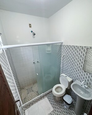 Quarto Standard | Bathroom - MARUJO HOTEL (Cairu)