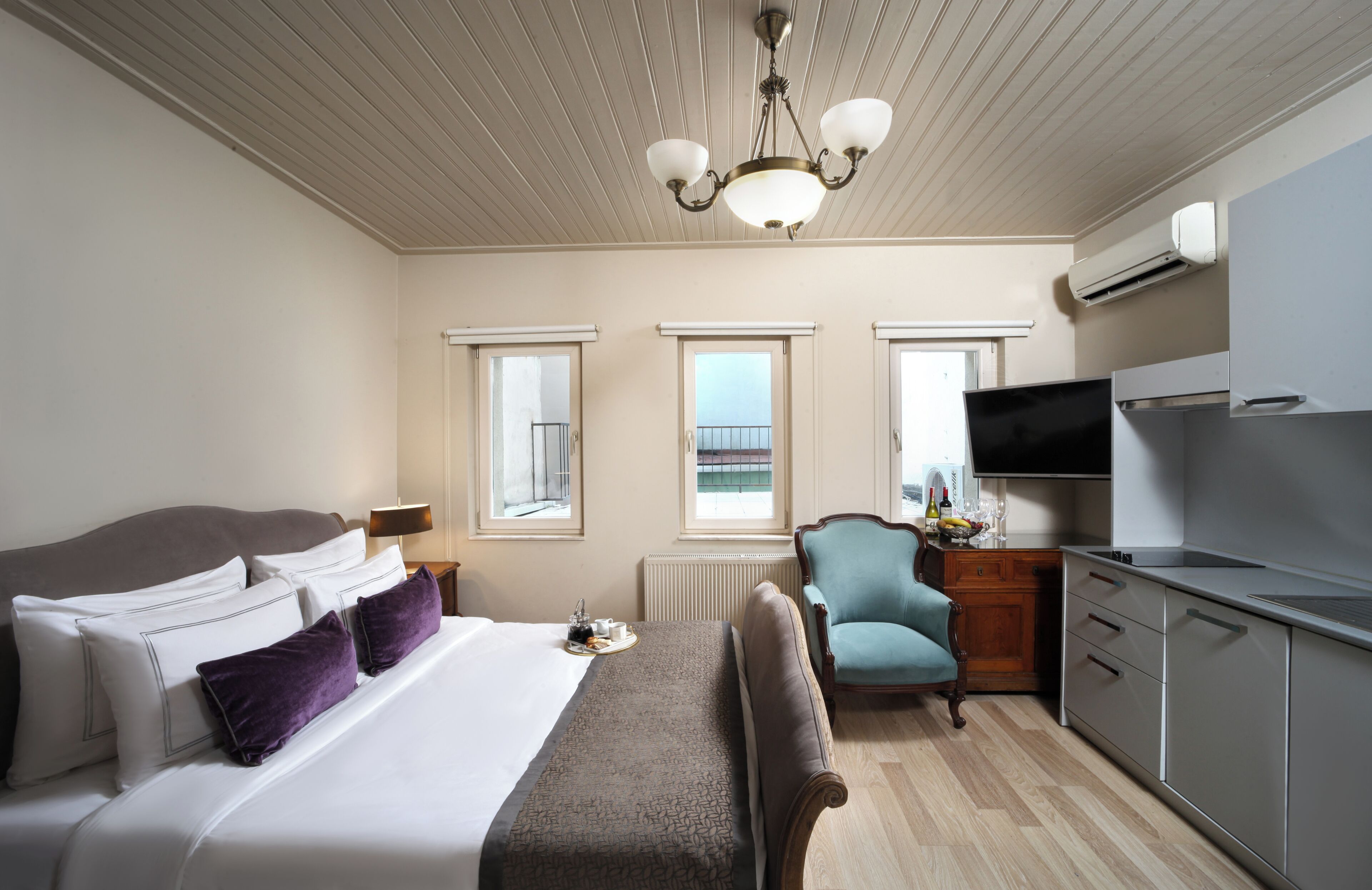 Standard Studio | Egyptian cotton sheets, premium bedding, desk, laptop workspace