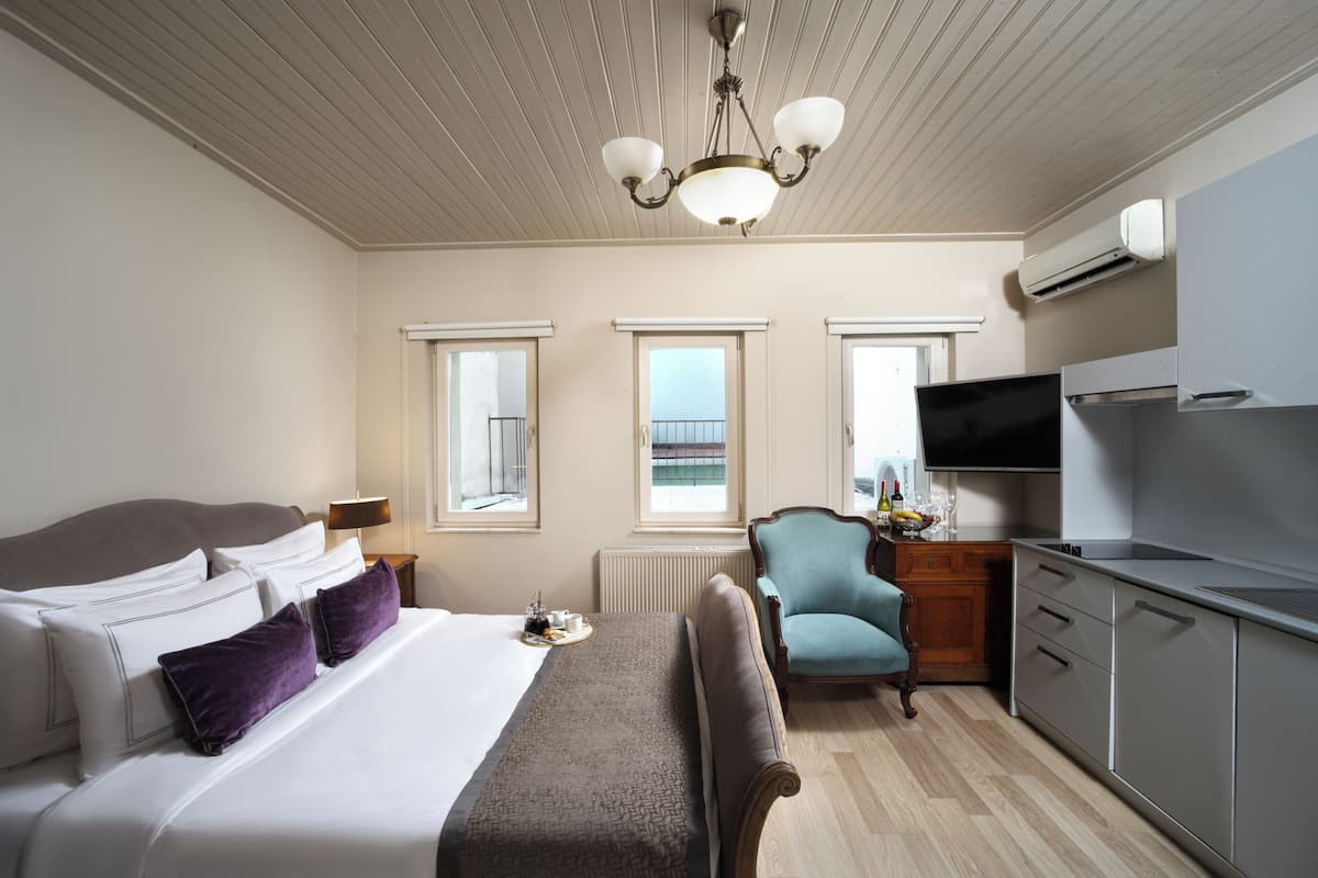 Standard-stúdíóíbúð | Rúmföt úr egypskri bómull, rúmföt af bestu gerð, skrifborð