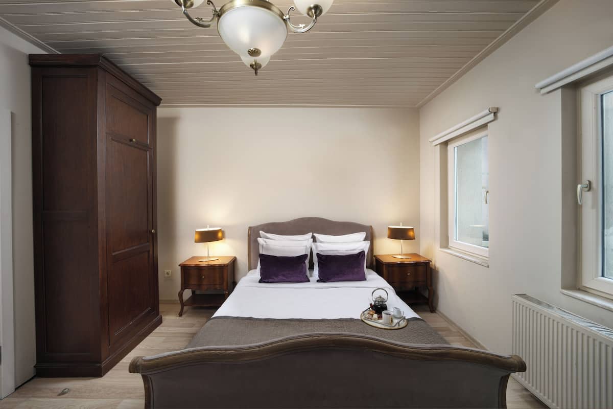 2 slaapkamers, lakens van Egyptisch katoen, luxe beddengoed, een bureau