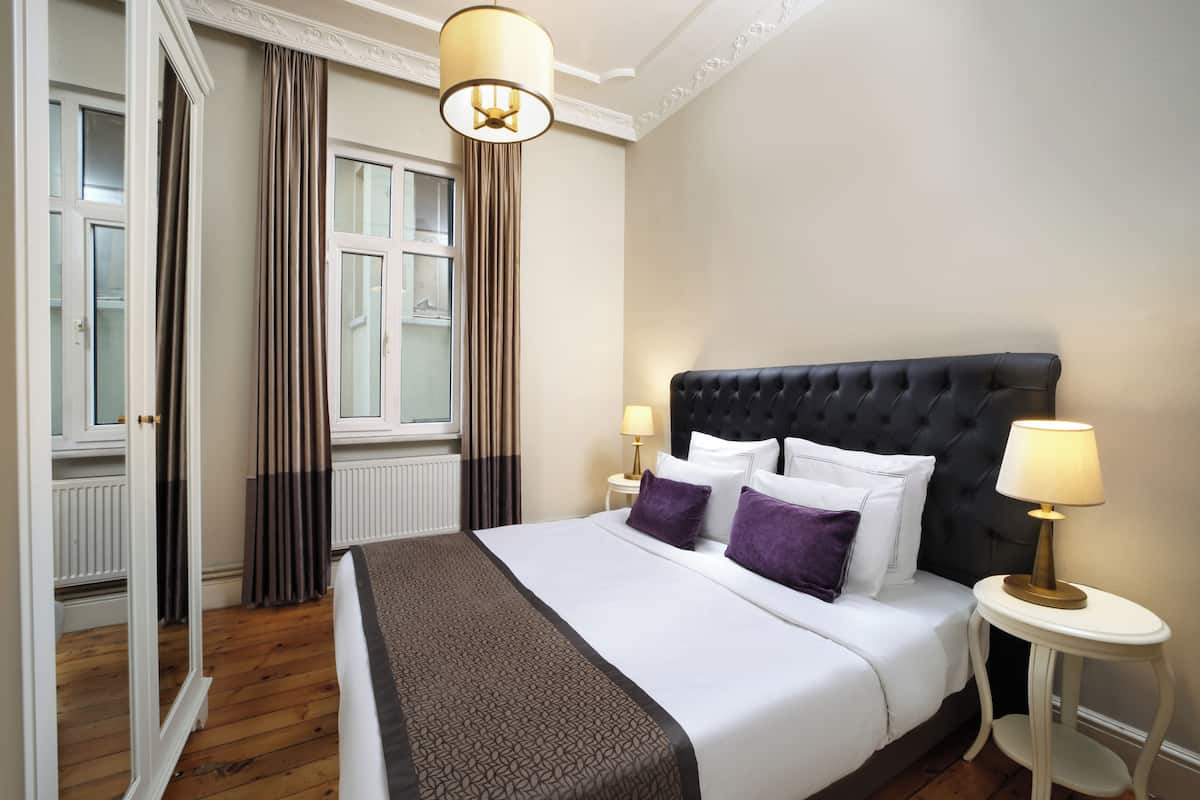 2 slaapkamers, lakens van Egyptisch katoen, luxe beddengoed, een bureau