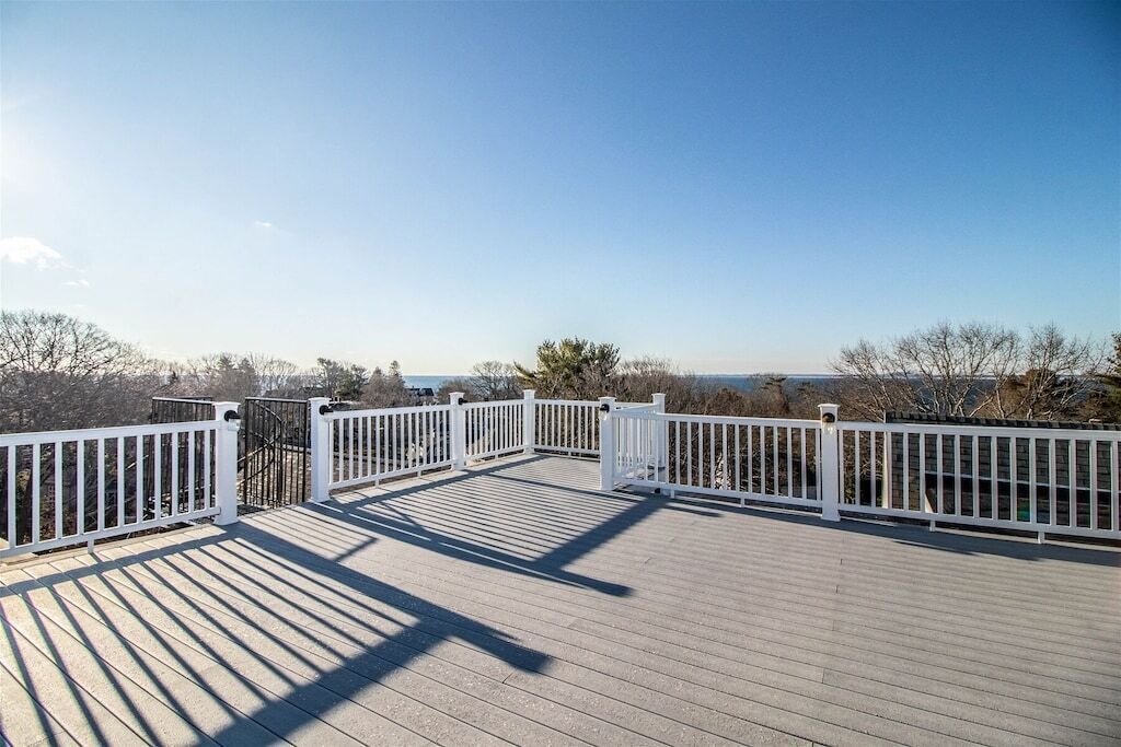 Condo on Arlington -Ocean views from the roof top!