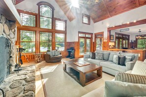 TV connectée, table de tennis de table