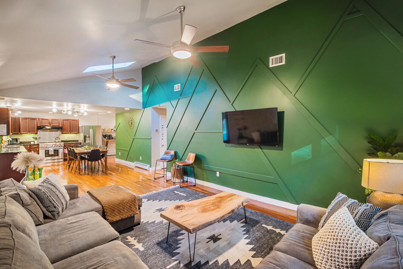 Televisión y estéreo 